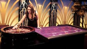 Red Tiger slot game interface on betway login showing multiple paylines and spin button